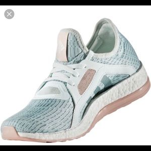 Adorable mint green & blush adidas pureboost :)
